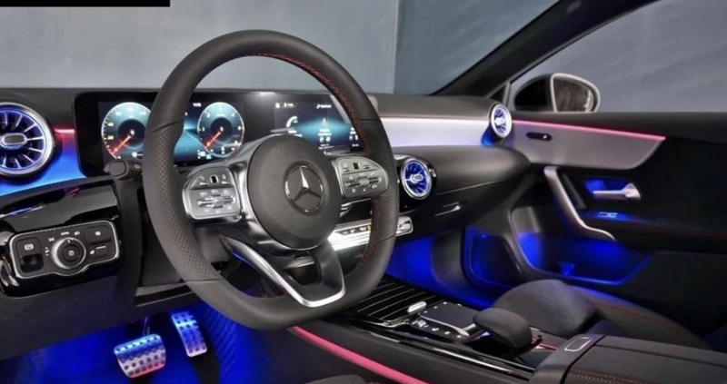 Mercedes-Benz Klasa A cena 75900 przebieg: 53600, rok produkcji 2020 z Tuchów małe 46